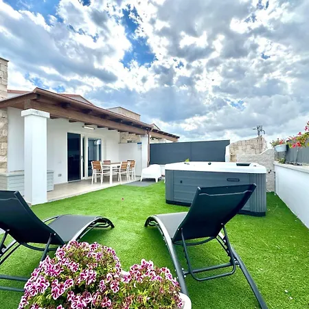 Joy Collection With Jacuzzi Àrbatax
